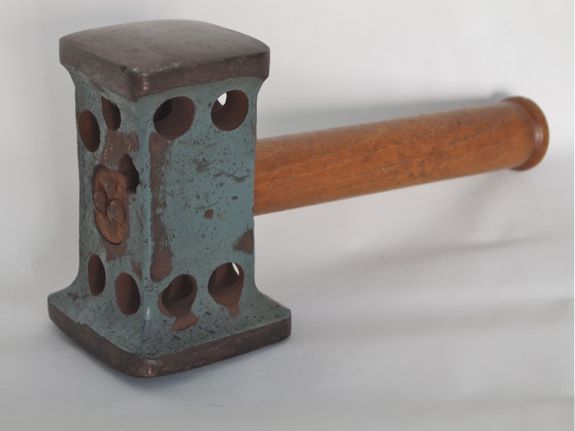 french beating hammer