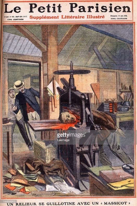 Suicide d'un relieur qui se guillotine avec un massicot dans l'imprimerie rue de l'Amiral Roussin a Paris. Gravure. Une du journal "Le petit parisien" le 19/06/1910. Collection privee. ©Lee/Leemage